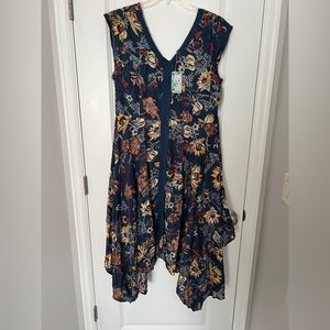 Nostalgia Apparel – Floral V-Neck Handkerchief Hem Midi Dress
